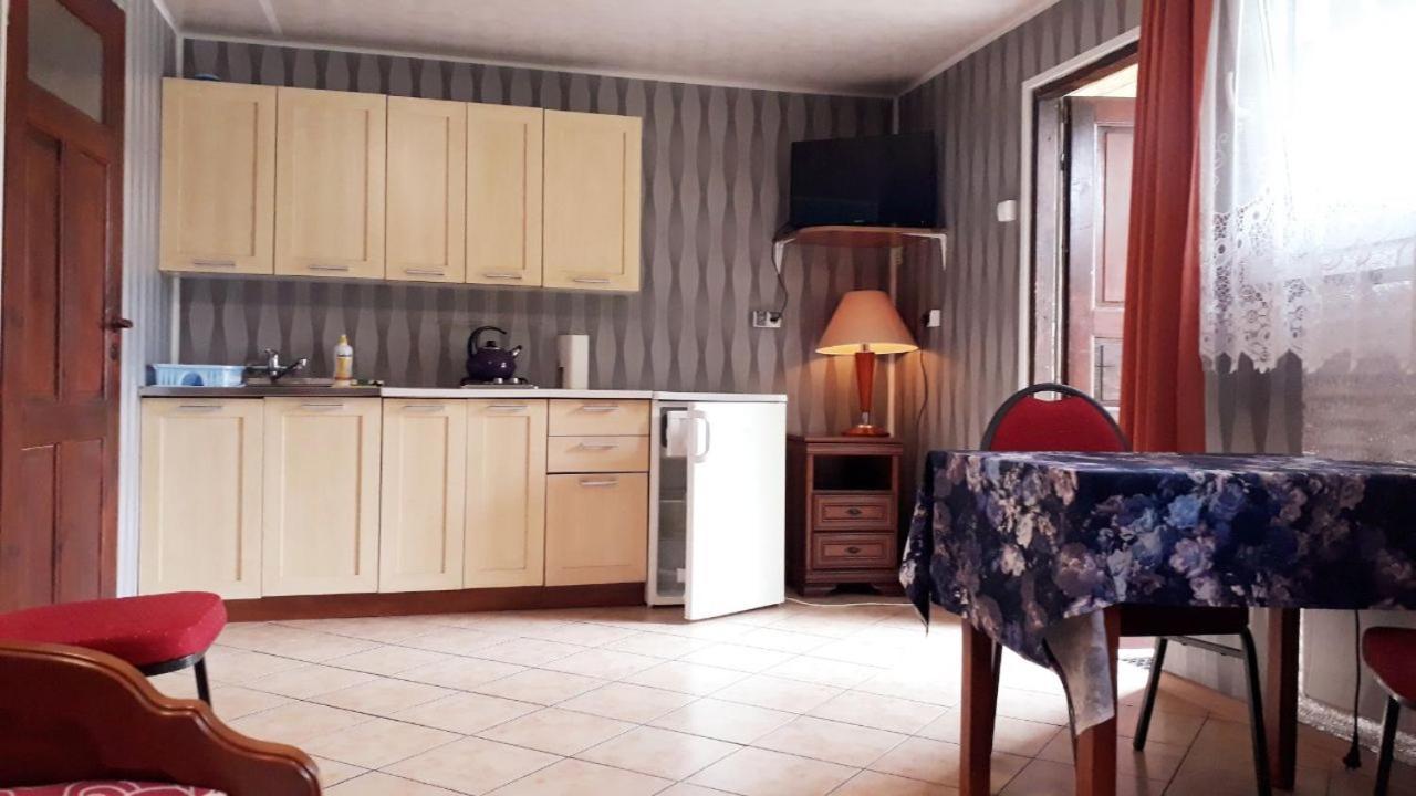 Ow Wilk - Pokoje I Domki Z Aneksami Kuchennymi, Parking, Plac Zabaw Леба Екстер'єр фото